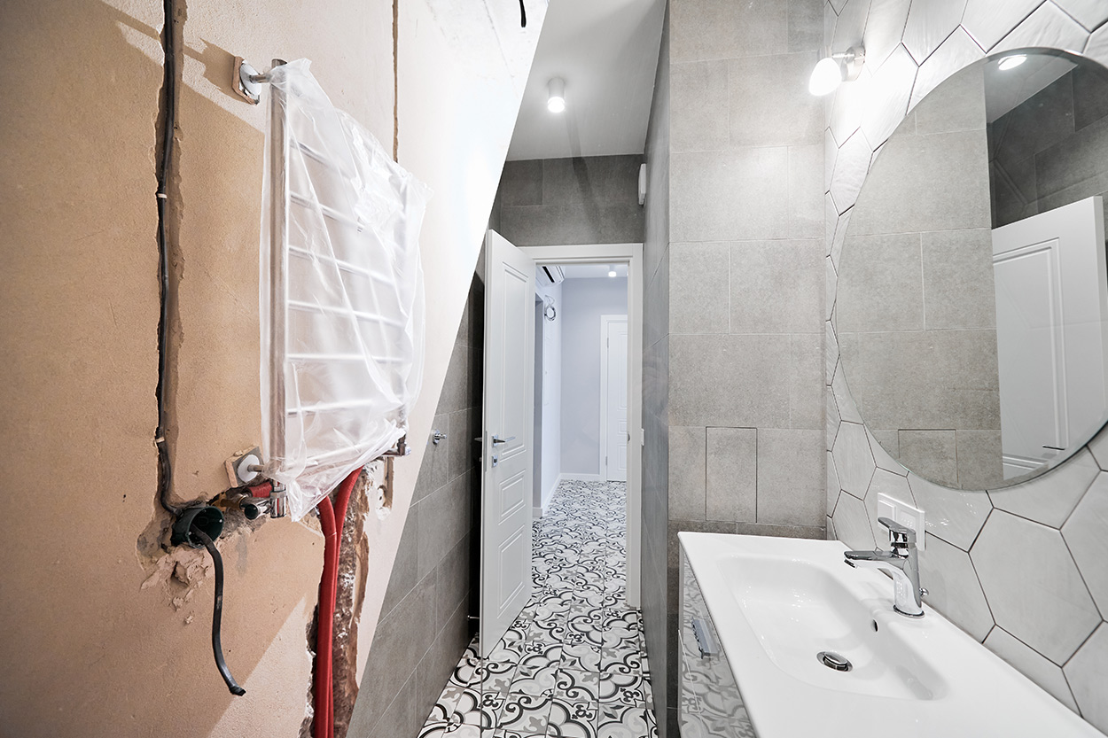 Démoussage de toit Bagnères-de-Bigorre, Démoussage de toit Tarbes, Dépannage plomberie Bagnères-de-Bigorre, Dépannage plomberie Tarbes, Plombier Bagnères-de-Bigorre, Plombier Tarbes, Ramonage Bagnères-de-Bigorre, Ramonage Tarbes, Rénovation salle de bain Bagnères-de-Bigorre, Rénovation salle de bain Tarbes